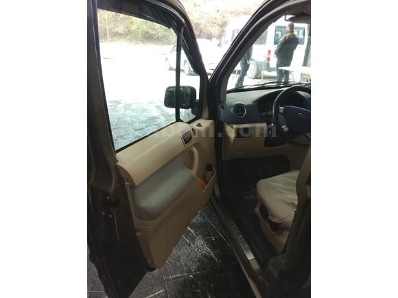 Sahibinden Ford Tourneo Connect 110PS 2011 Model