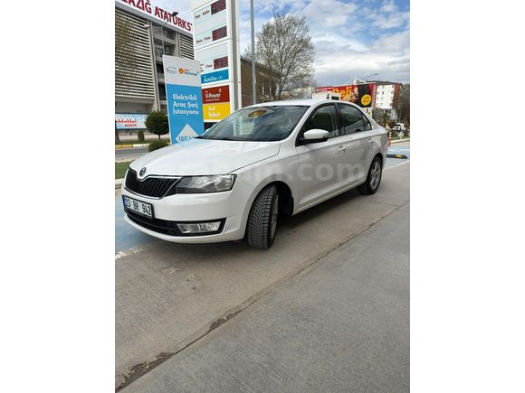 MEMURDAN 96BİNDE Skoda Rapid 1.4 TDI GreenTec Style 2016 Model 