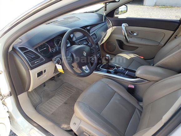 Sahibinden Renault Latitude 1.5 dCi Executive 2012 Model