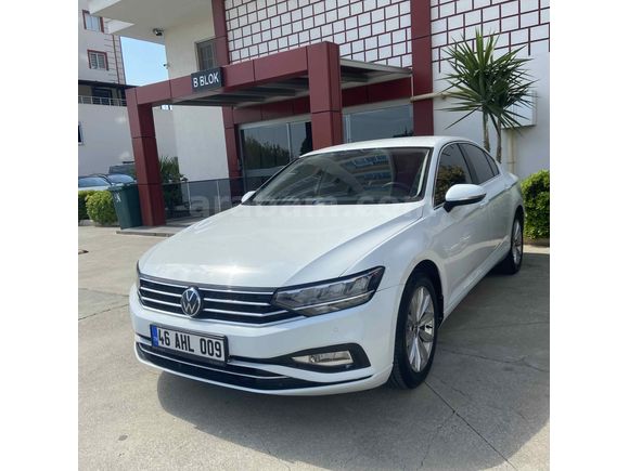 Sahibinden Volkswagen Passat 1.5 TSi Business 2021 Model Mersin 111.000 kmBeyaz