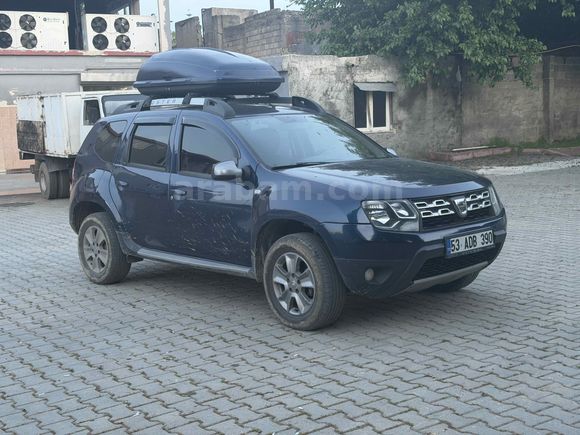Sahibinden Dacia Duster 1.5 dCi Laureate 2017 Model  240.000 km Lacivert