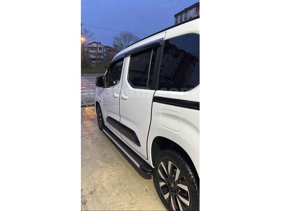 Sahibinden Opel Combo 1.5 CDTI Ultimate 2024 Model 