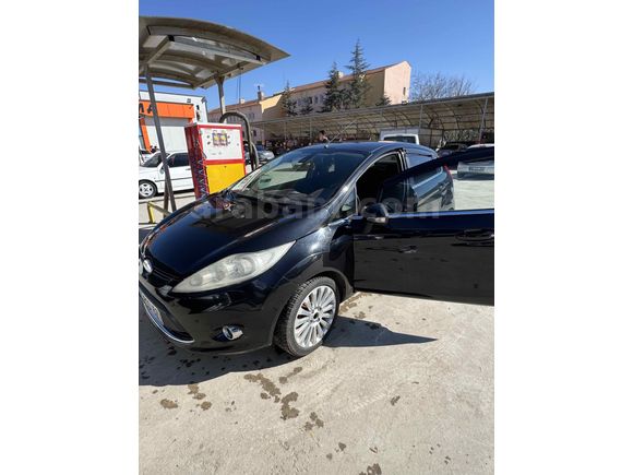 Sahibinden Ford Fiesta 1.4 Titanium 2010 Model 