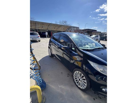 Sahibinden Ford Fiesta 1.4 Titanium 2010 Model 