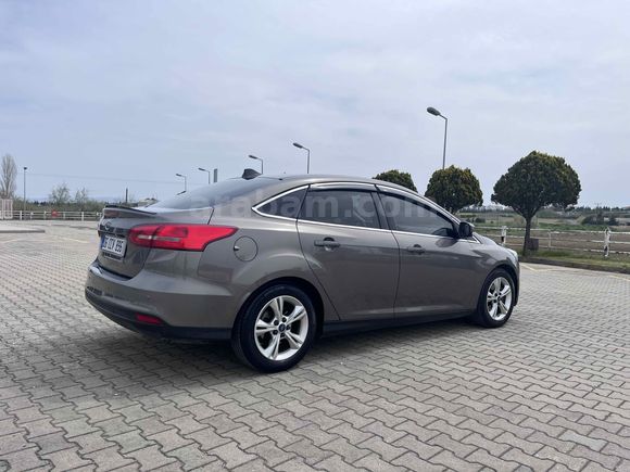 Sahibinden Ford Focus 1.6 Ti-VCT Trend X 2015 Model 