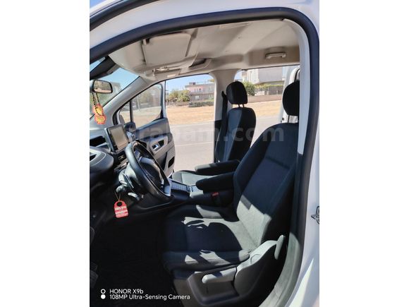 Sahibinden Peugeot Rifter 1.5 BlueHDI ALLURE  2021 Model
