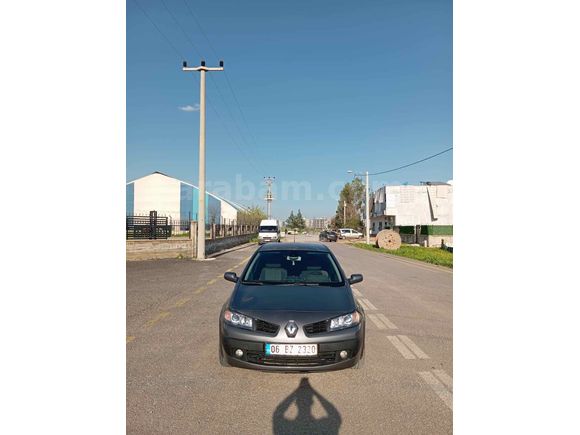 Sahibinden Renault Megane 1.6 Expression 2010 Model  205.000 km Gri