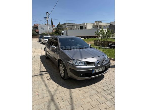 Sahibinden Renault Megane 1.6 Expression 2010 Model  205.000 km Gri