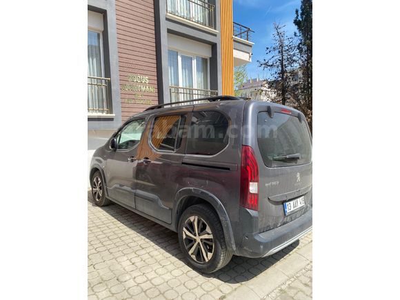 Sahibinden Peugeot Rifter 1.5 BlueHDI GT 2023 Model