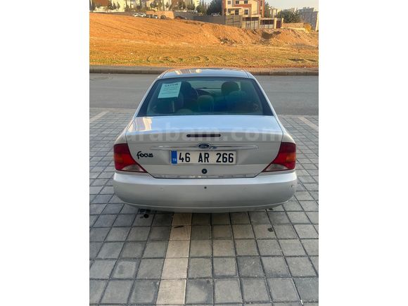 Sahibinden Ford Focus 2.0 Ghia 2001 Model 