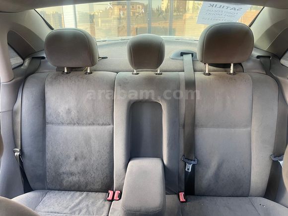 Sahibinden Ford Focus 2.0 Ghia 2001 Model 