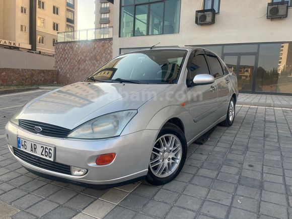 Sahibinden Ford Focus 2.0 Ghia 2001 Model 