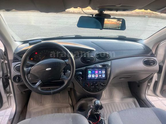 Sahibinden Ford Focus 2.0 Ghia 2001 Model 
