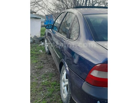 Sahibinden Opel Vectra 2.0 CD 1998 Model  357.000 km Lacivert