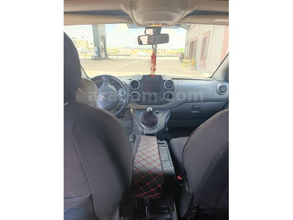 Sahibinden Citroen Berlingo 1.6 HDi Selection 2015 Model  220.000 km Beyaz