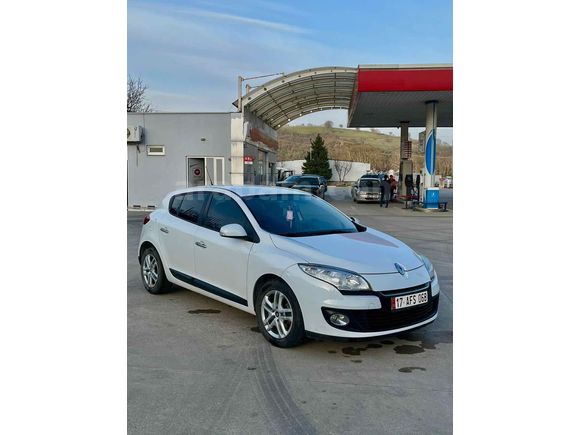 Sahibinden HATASIZ BOYASIZ Renault Megane 3  1.5 dCi Touch Plus 2014 Model 