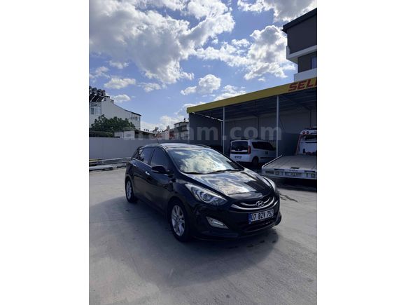 Sahibinden Hyundai i30 1.6 CRDi CW Elite 2014 Model 