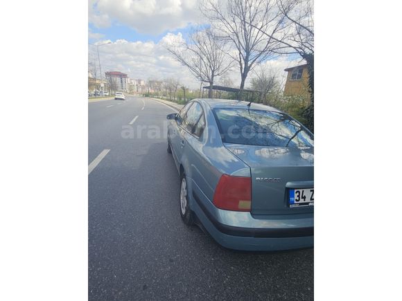 Sahibinden Volkswagen Passat 1.8 Trendline 2000 Model