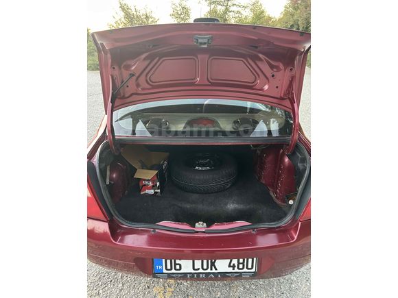 Sahibinden Renault Clio 1.4 RNA 2001 Model 