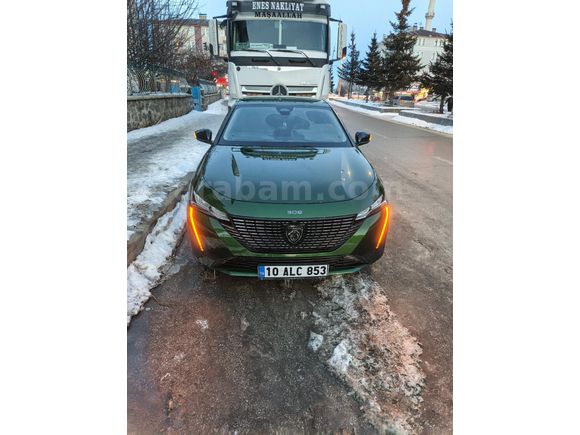 SAHİBİNDEN HATASIZ 2023 PEUGEOT ALLURE EAT8 130 HP LASMAN YEŞİL