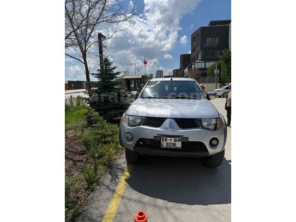 Sahibinden Mitsubishi L 200 4x2 Invite 2008 Model  300.000 km Gri