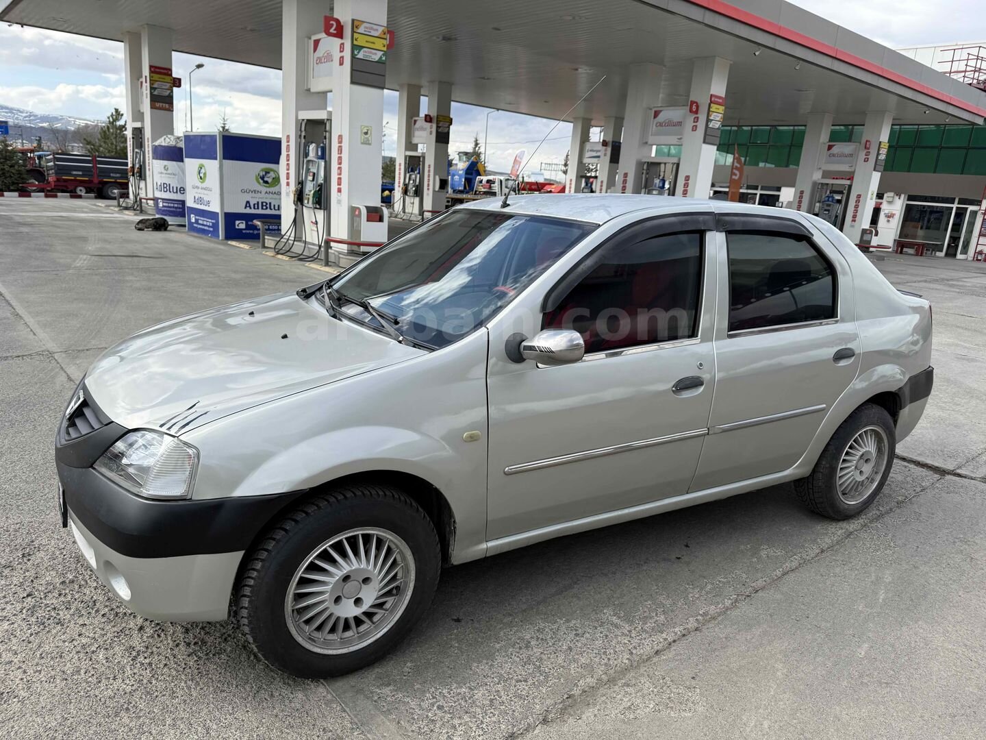 Galeriden Dacia Logan 1.4 Ambiance 2005 Model Kars 4
