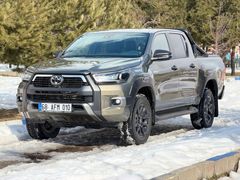 Sahibinden Toyota Hilux 2.4 D-4D 4x4 Invincible 2023 Model 