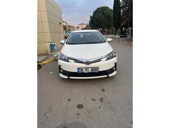 Sahibinden Toyota Corolla 1.4 D-4D Touch 2017 Model  180.000 km Beyaz