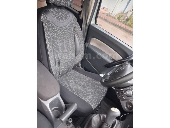 Sahibinden Renault Kangoo Multix 1.5 dCi Authentique 2013 Model