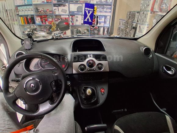 Sahibinden Renault Kangoo Multix 1.5 dCi Authentique 2013 Model