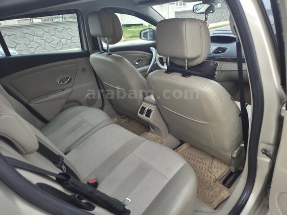 Sahibinden Renault Megane 1.6 Privilege 2011 Model