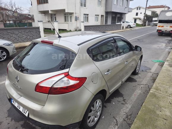 Sahibinden Renault Megane 1.6 Privilege 2011 Model