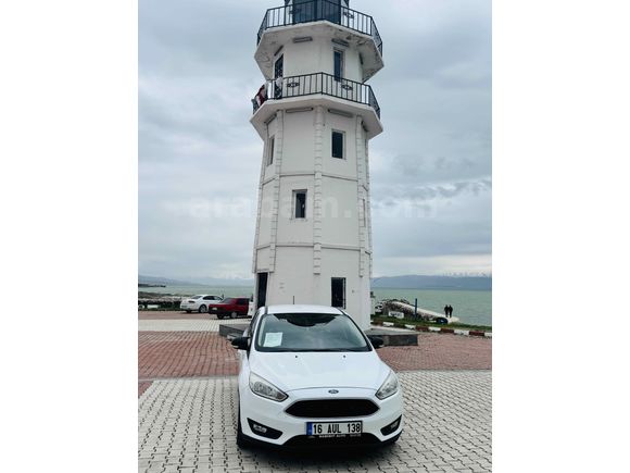 Sahibinden Ford Focus 1.6 TDCi Trend X 2017 Model  155.000 km Beyaz