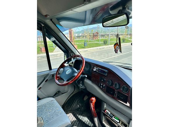 Volkswagen LT 35 TDI 2004 Model temiz kullanılmış.