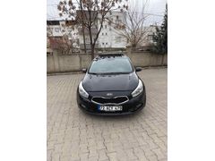 Sahibinden Kia Ceed 1.6 CRDi Concept Plus 2013 Model  277.000 km Siyah