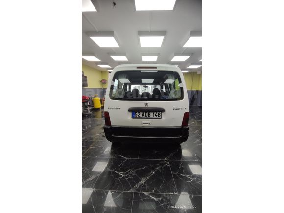 Sahibinden Acill satılık Peugeot Partner 1.9 D 2004 Model çift sürgü  arka tek kapı
