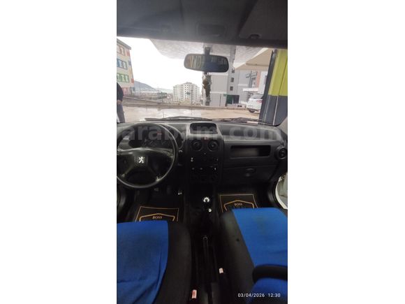 Sahibinden Acill satılık Peugeot Partner 1.9 D 2004 Model çift sürgü  arka tek kapı