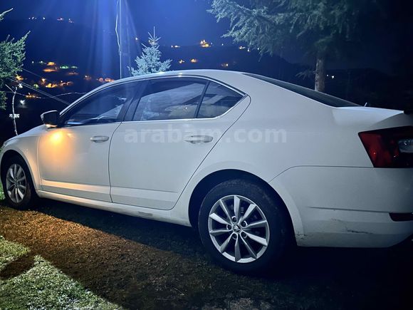 Sahibinden Skoda Octavia 1.6 TDI Elegance CR 2015 Model 