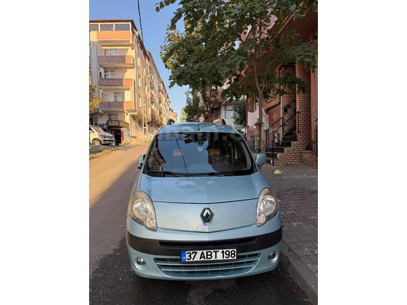 Sahibinden Renault Kangoo Multix 1.5 dCi Expression Chromeline 2010 Model  152.000 km Mavi