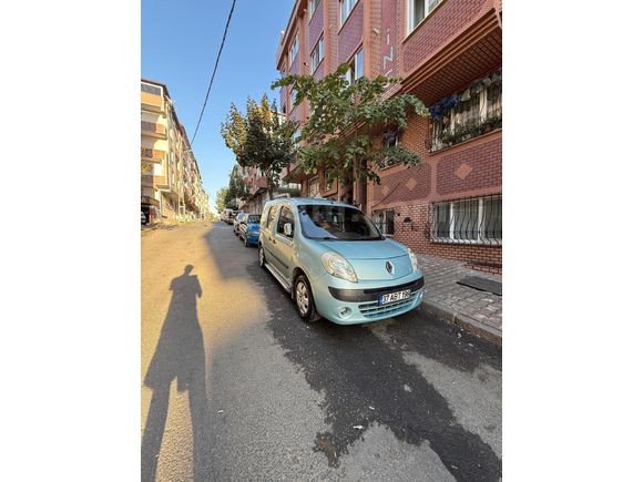 Sahibinden Renault Kangoo Multix 1.5 dCi Expression Chromeline 2010 Model  152.000 km Mavi