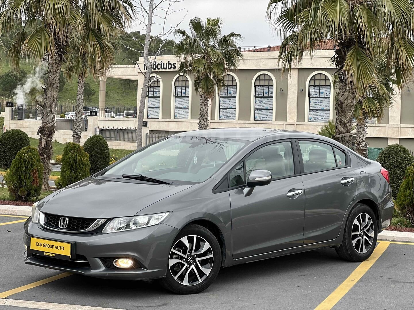 Galeriden Honda Civic 1.6i VTEC Eco Premium 2014 Model İstanbul 152.000 km Füme 7