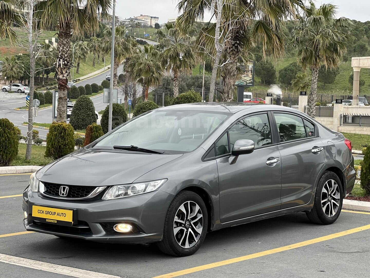 Galeriden Honda Civic 1.6i VTEC Eco Premium 2014 Model İstanbul 152.000 km Füme 2