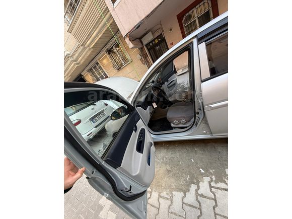 Sahibinden Hyundai Accent Era 1.5 CRDi-VGT Select 2006 Model
