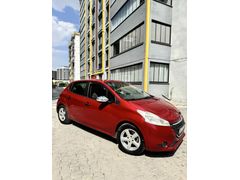 Öğretmenden Değişensiz Peugeot 208 1.0 VTi Access 2014 Model 