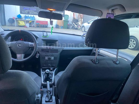 opel astra MUANESI YENI