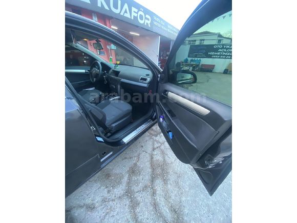 opel astra MUANESI YENI