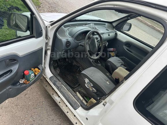 Sahibinden Renault Kangoo 1.9 D 2001 Model 