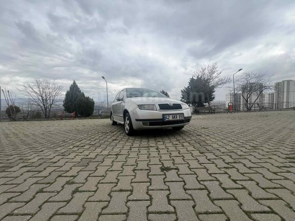 Sahibinden Skoda Fabia 1.4 Elegance 2003 Model  261.000 km Gri