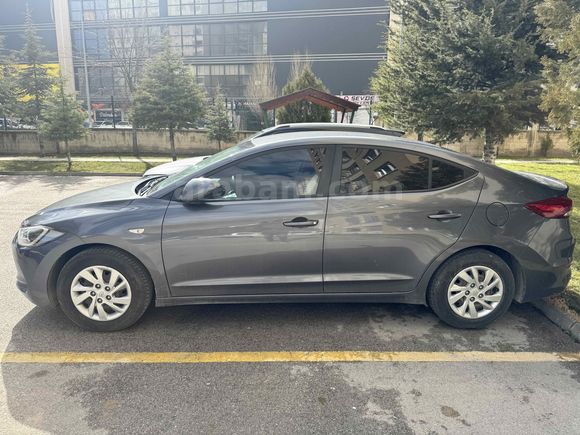 Sahibinden Hyundai Elantra 1.6 D-CVVT Style 2016 Model 