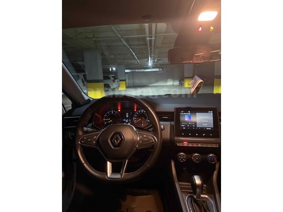 Renault Clio 1.3 TCe Touch 14900 km